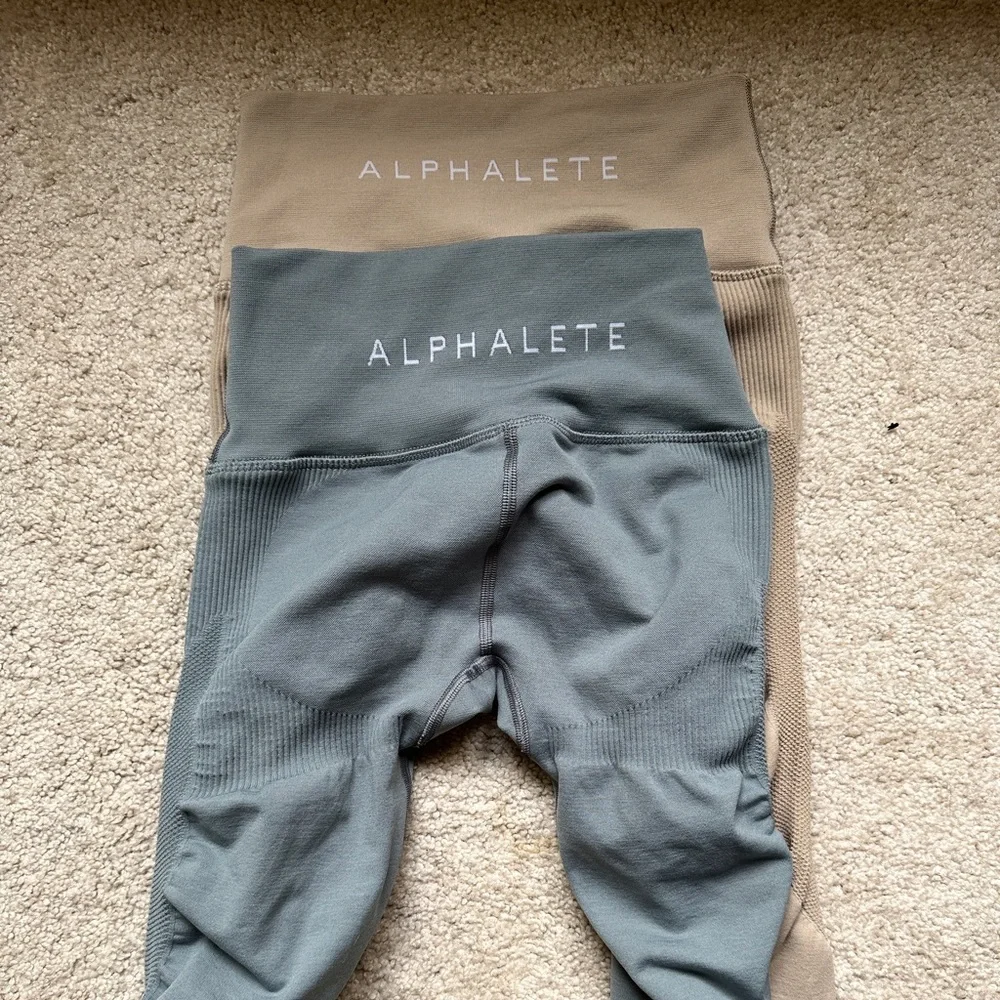 Alphalete legging bundle - Picture 4 of 8